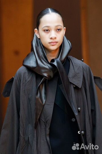 Кожаная косынка