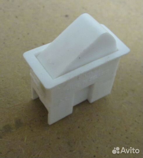 Выключатель освещения вк-40М для холодильника А