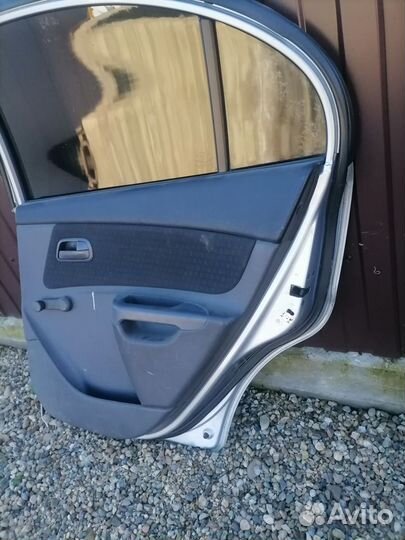 Дверь задняя правая Kia Rio 2 2005-2011