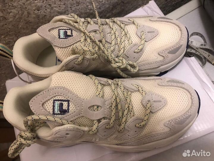 Кроссовки женские Fila