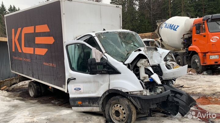 Ford Transit 2.2 МТ, 2020, битый, 999 999 км