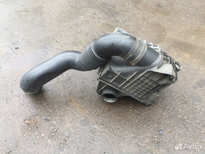 Корпус воздушного фильтра спринтер А0000903701