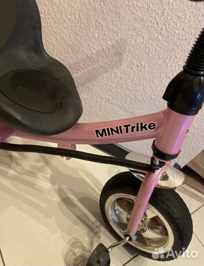 Трехколесный велосипед с родительской ручкой