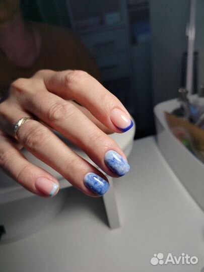 Маникюр и педикюр