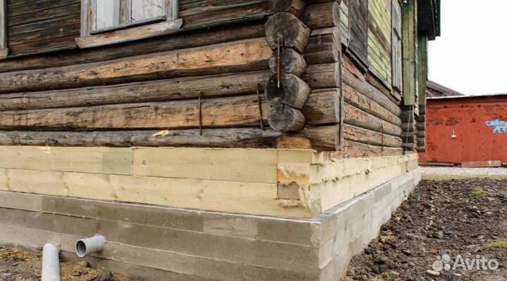 Бригада строителей