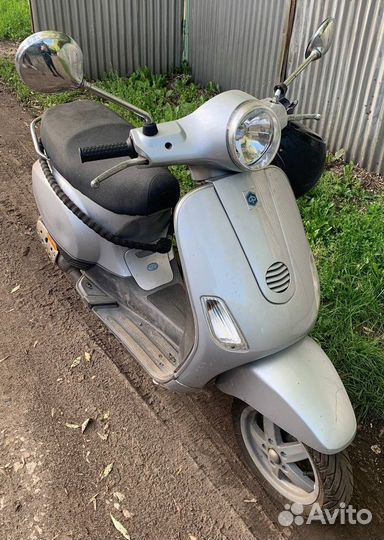 Vespa LX-50