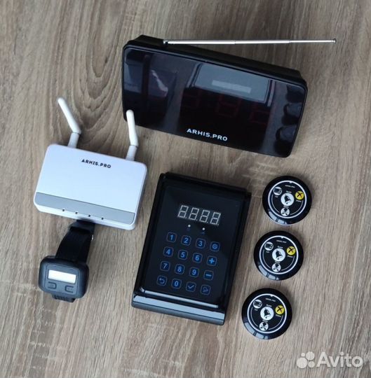 Кнопка вызова официанта комплект с часами и табло