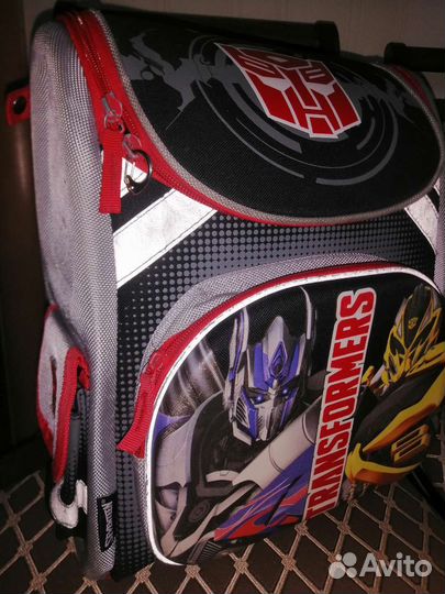 Портфель школьный для начальной школы