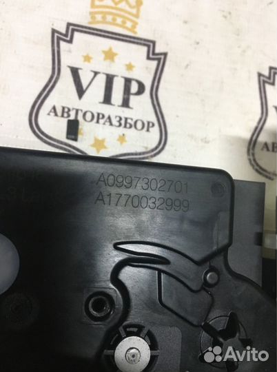 Замок двери задний левый Mercedes-Benz Cla200 W177