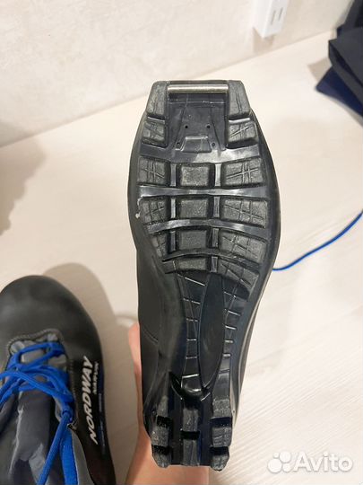 Лыжные ботинки