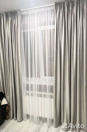 Шторы бархатные серо-бежевые новые