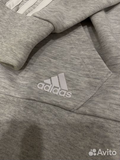 Спортивная кофта adidas женская