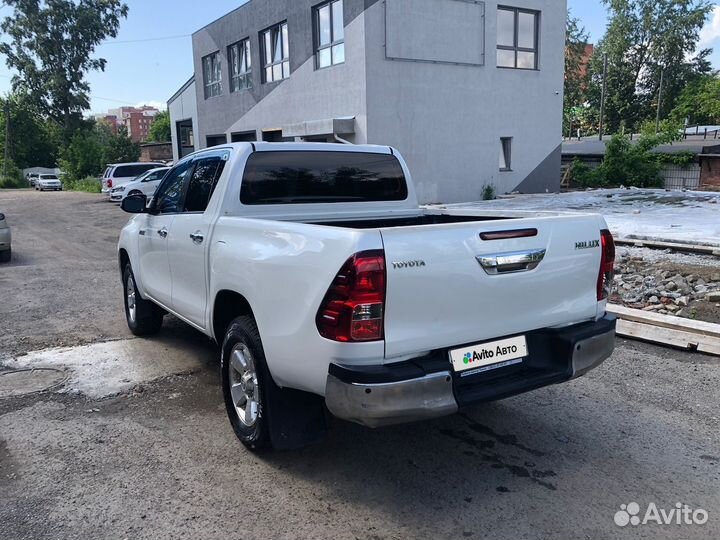 Toyota Hilux 2.8 AT, 2016, битый, 264 000 км