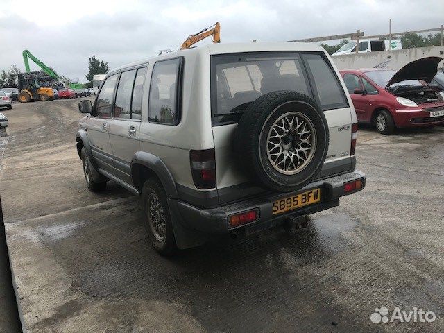 Разбор на запчасти Isuzu Trooper