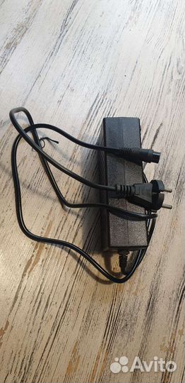 Зарядное устройство для самоката