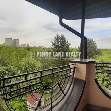 7-к. квартира, 332 м², 3/4 эт.