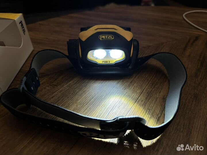 Налобный фонарь Petzl Pixa 3