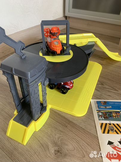 Трек щенячий патруль парковка