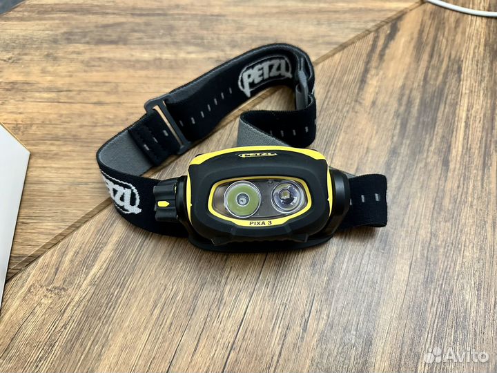 Налобный фонарь Petzl Pixa 3