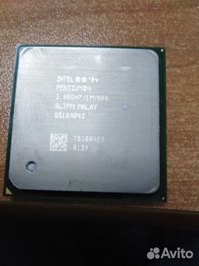 Процессор Intel Pentium 4 3000 Hz SL7PM malay