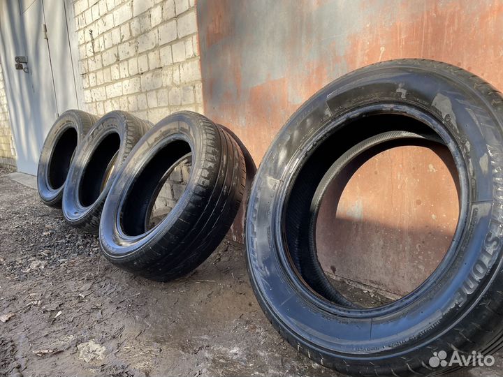 Bridgestone Potenza S001 235/55 R17