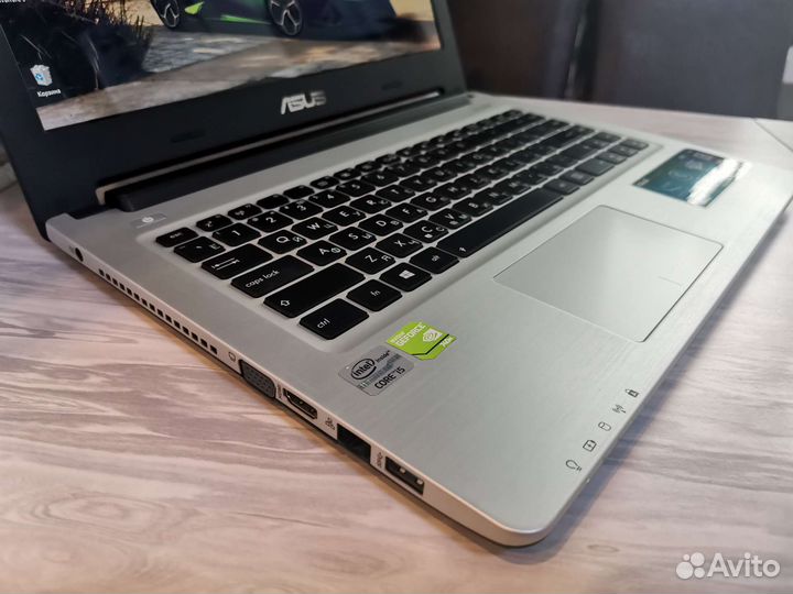 Игровой ноутбук asus I5/8Gb/SSD/640Gb/GT740M