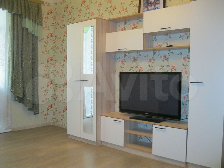 2-к. квартира, 65 м², 3/5 эт.
