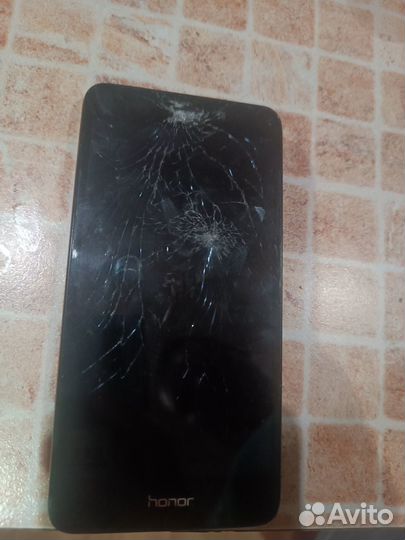 Продам телефон