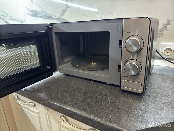 Микроволновая печь