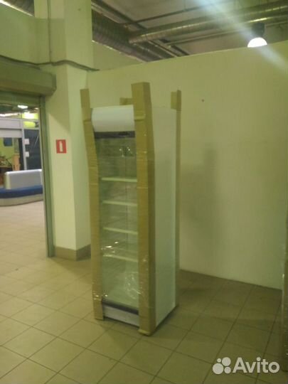 Холодильник под напитки б/у