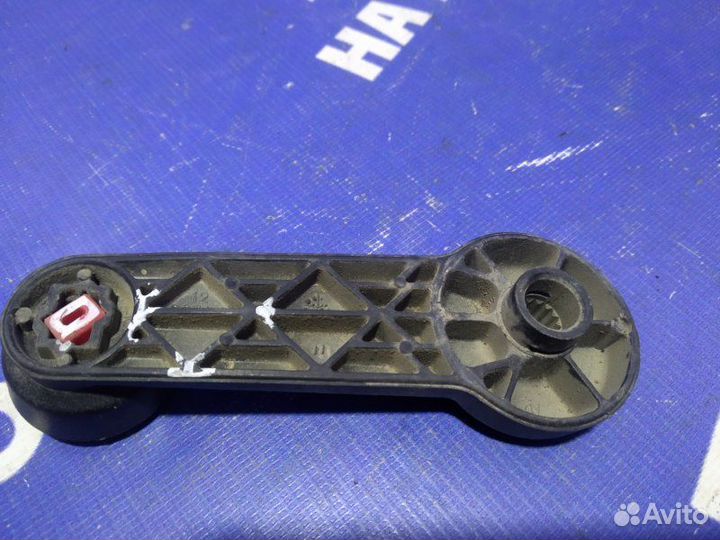 Ручка стеклоподъёмника Ford Focus 3 седан 2011