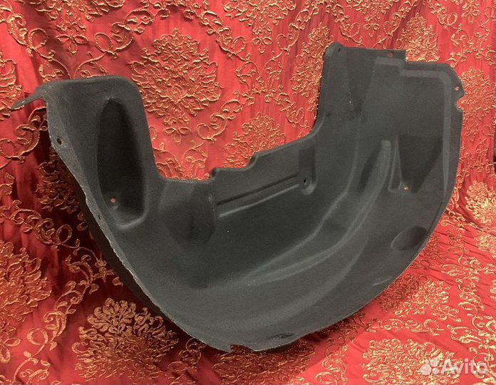 Подкрылок задний левый Mercedes-Benz M-Class W164