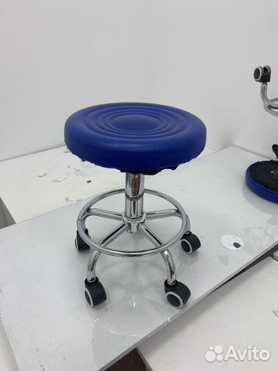 Стул таблекта