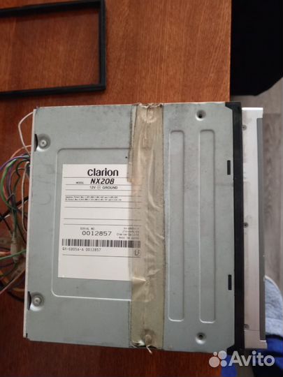 Продам магнитолу clarison nx 208