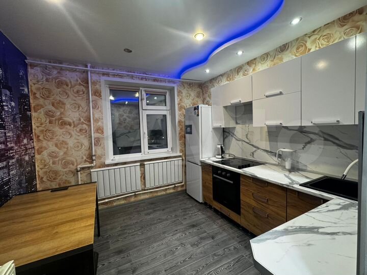 2-к. квартира, 52 м², 9/9 эт.