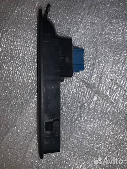 Кнопка стеклоподъемника renault