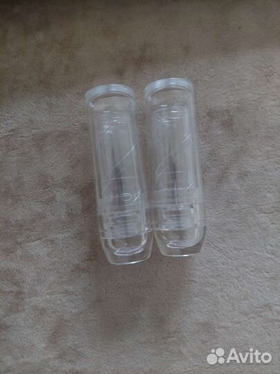 Футляр для помады