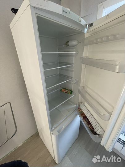 Холодильник на запчасти