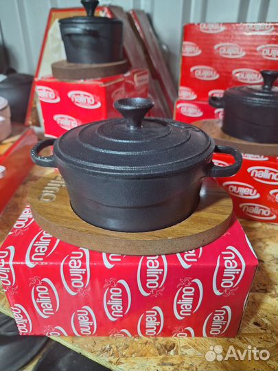 Кокотница чугунная