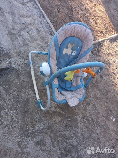 Шезлонг детский