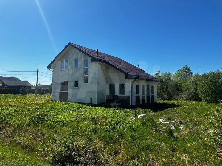 Дом 161,5 м² на участке 12 сот.