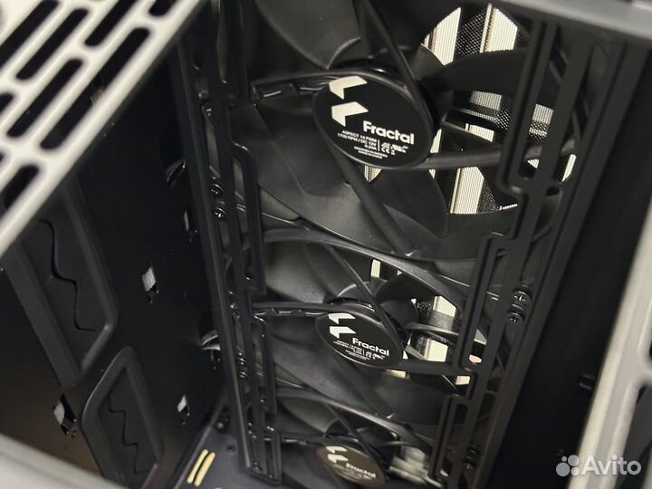 Корпус Fractal Design North XL