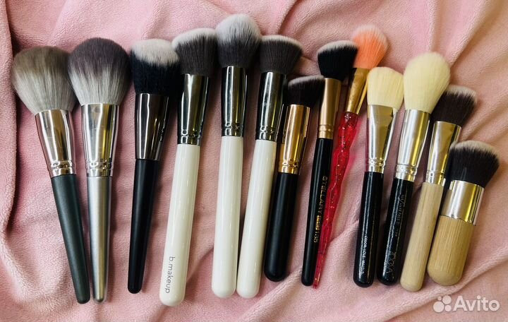 Кисти для макияжа