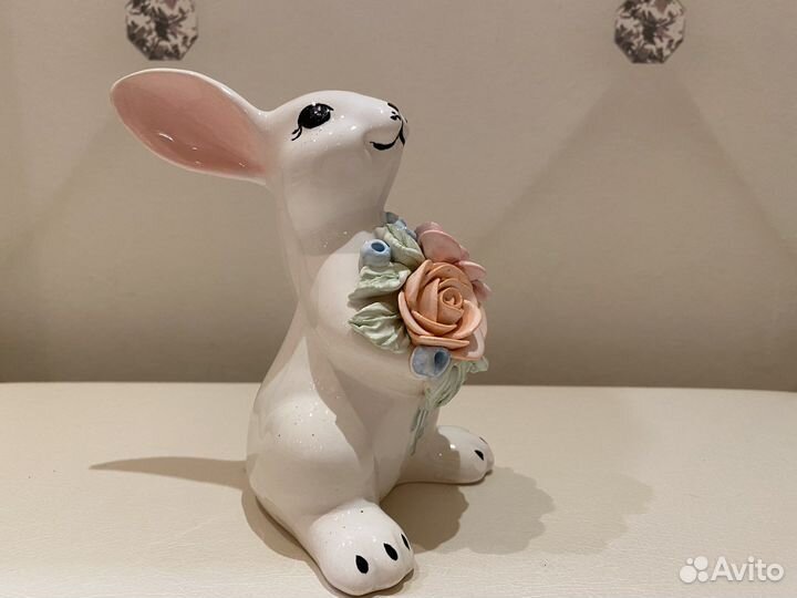 Статуэтка фигурка кролик заяц символ нового года