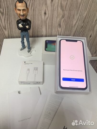 iPhone X, 64 ГБ