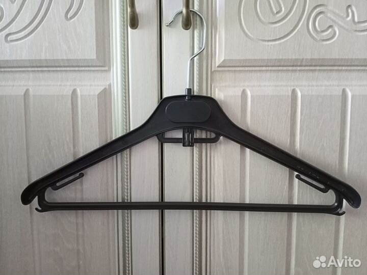 Вешалки плечики для одежды