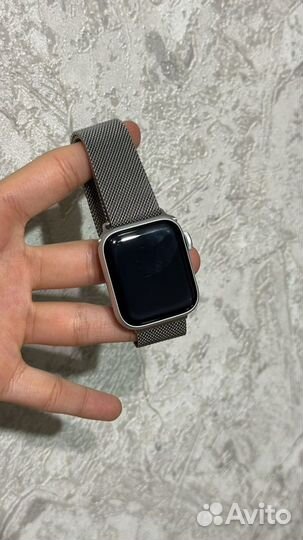 Часы apple watch se 40 mm бу