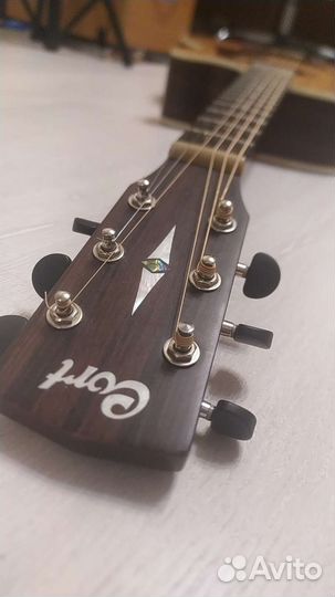 Преподаватель по гитаре