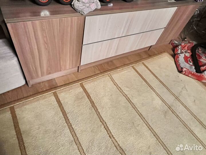 Тумбочка под телевизор