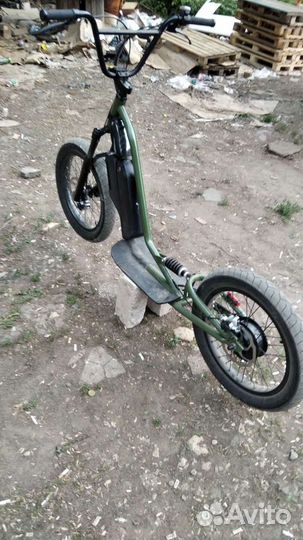 Электросамокат,Электроскутер